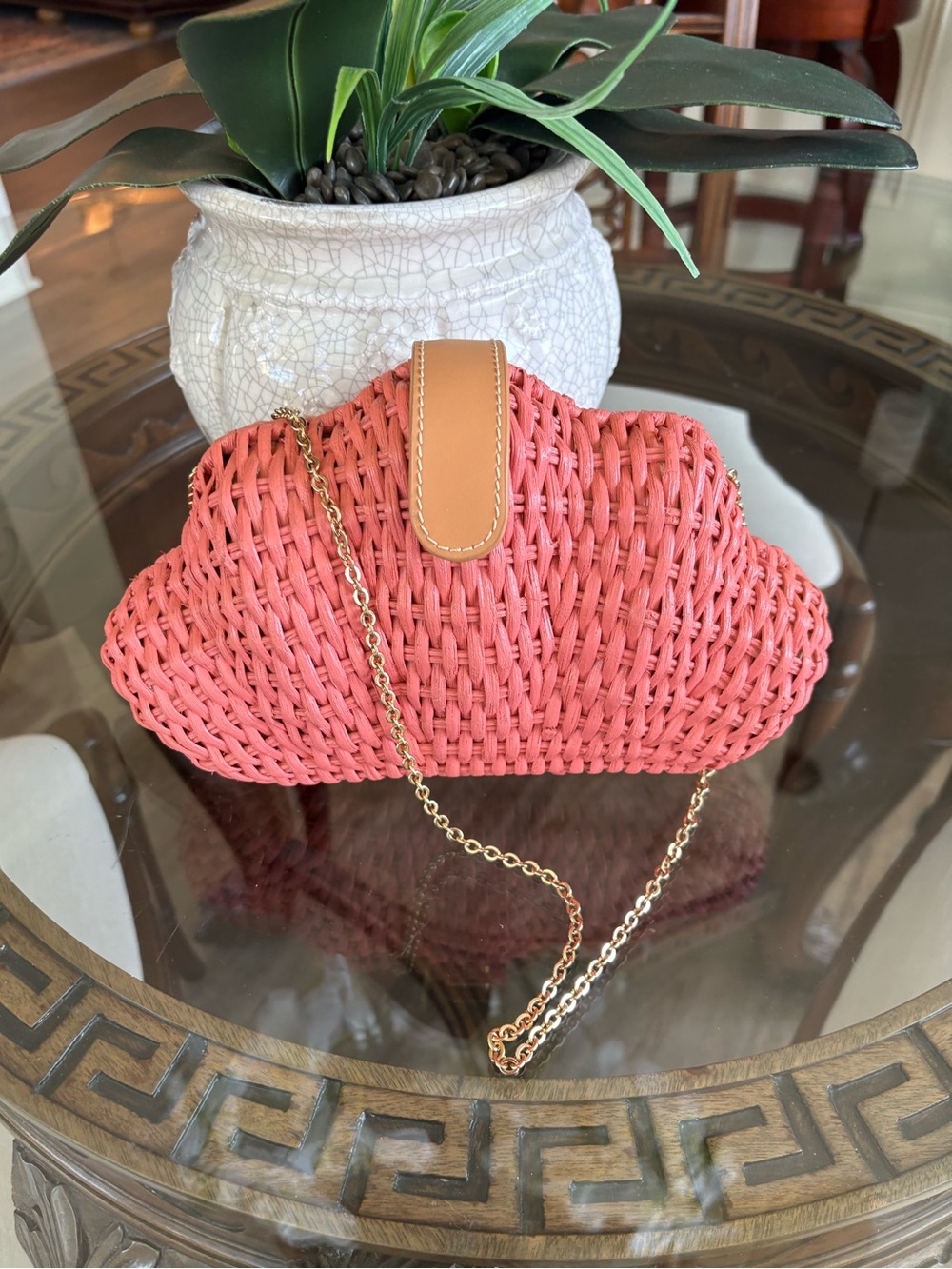 🩷🩷MARC & GRAHAM DARK PINK WICKER & LEATHER SHELL SHAPED SHOULDER/CLUTCH BAG!🩷🩷